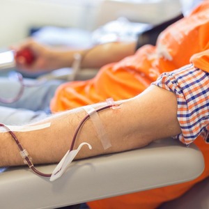 Nederlandse homoseksuele man mag na jaar zonder seks bloed doneren