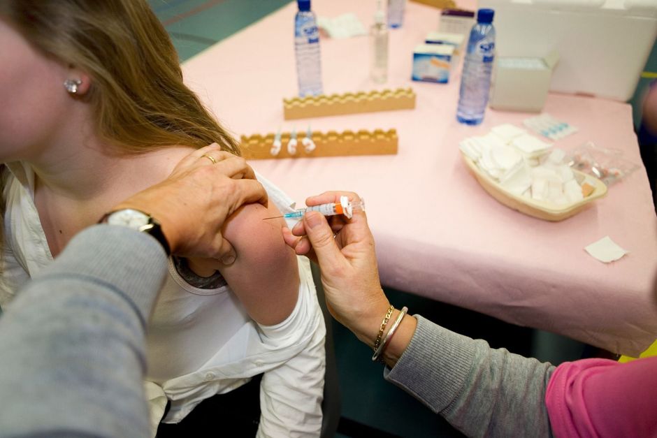 De CDC raden slechts twee doses HPV-vaccin aan bij jonge adolescenten