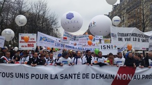 Franse artsen massaal de straat op tegen veralgemening derde betaler