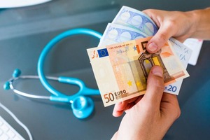 Franse artsen verdienen opnieuw meer